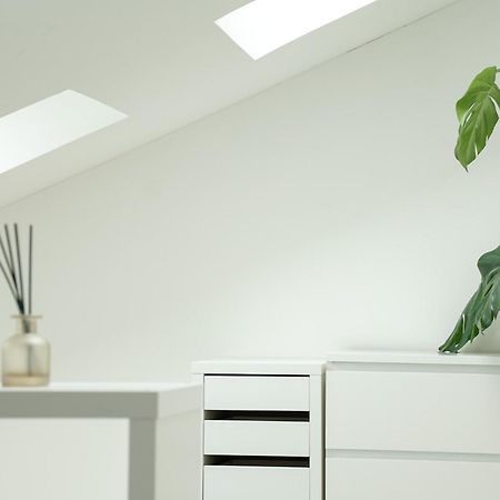 Urban Zenhouse No.2 - Breakfast Included Apartment Bratislava Ngoại thất bức ảnh