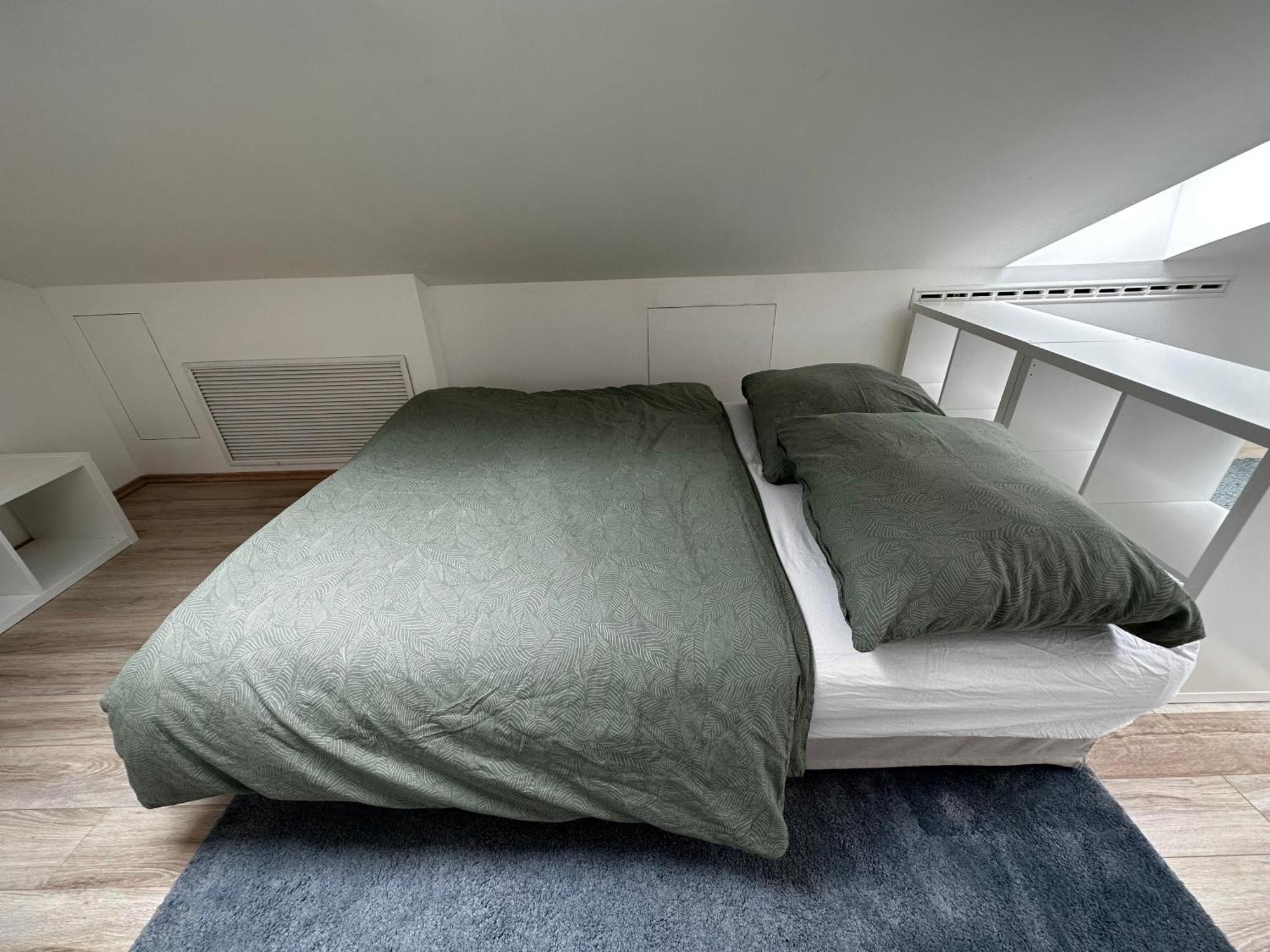 Urban Zenhouse No.2 - Breakfast Included Apartment Bratislava Ngoại thất bức ảnh