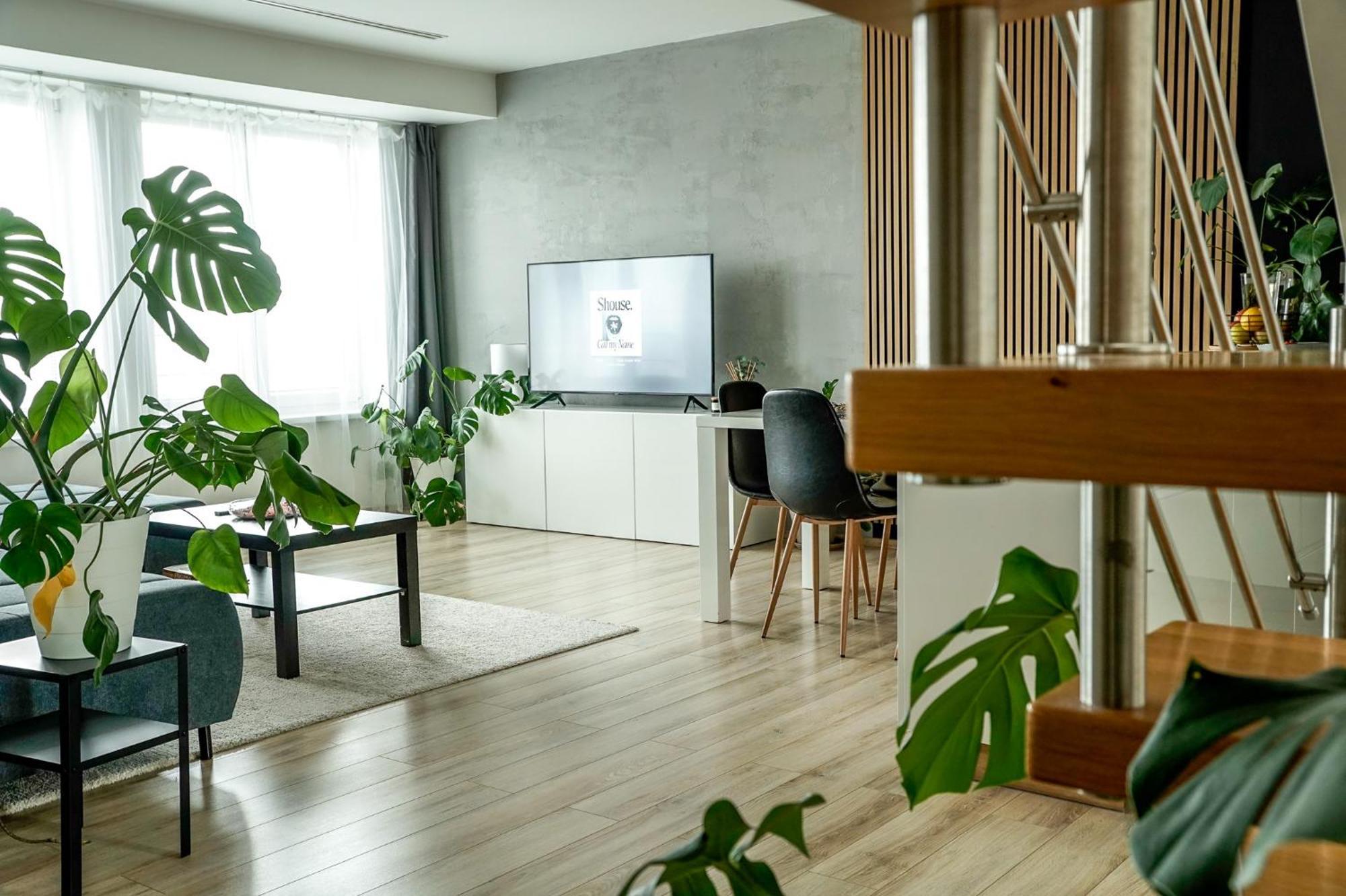 Urban Zenhouse No.2 - Breakfast Included Apartment Bratislava Ngoại thất bức ảnh