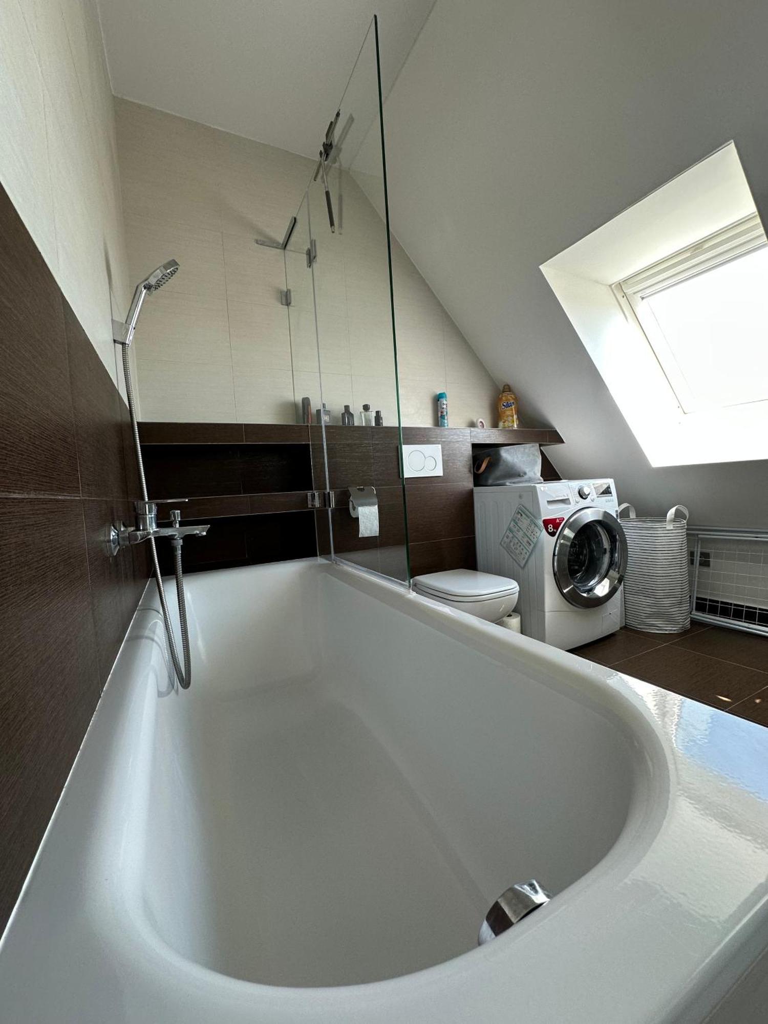 Urban Zenhouse No.2 - Breakfast Included Apartment Bratislava Ngoại thất bức ảnh